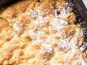 Crumble de maçã com amêndoa
