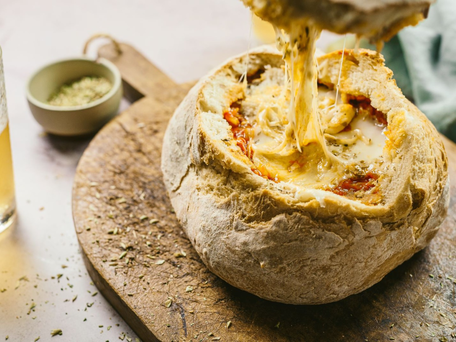 Pão com recheio de pizza