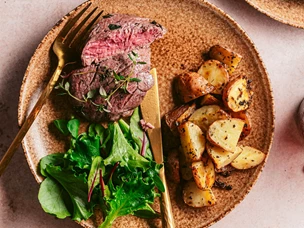 imagem de Filet Mignon com Batata Assada